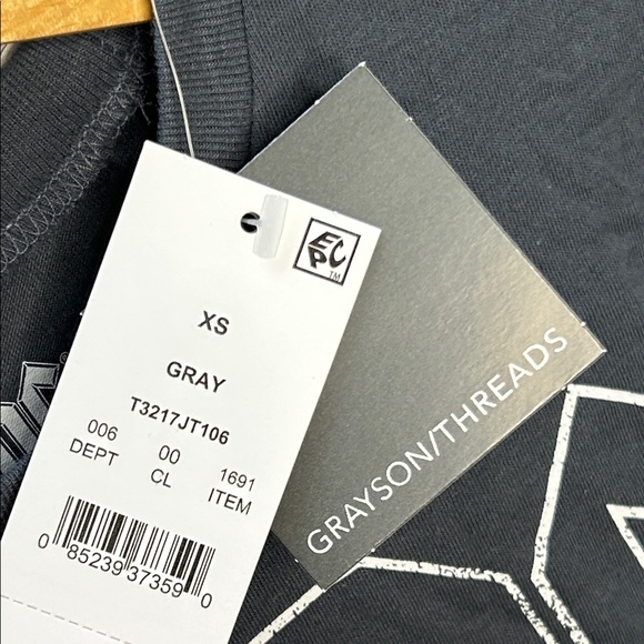 NWT AC/DC Graphic T-Shirt - Picture 2 of 5